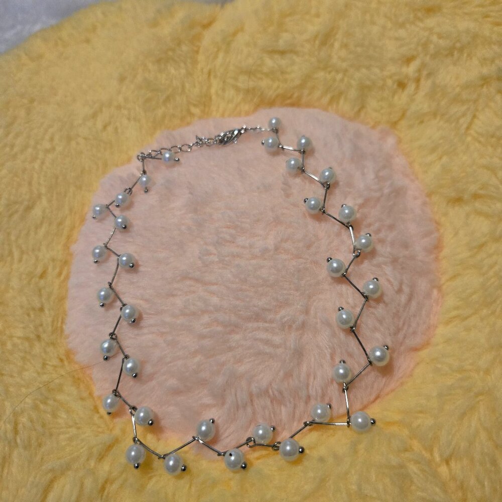 New Faux  Pearl Choker Necklace - Chokers with Classic Simple Design